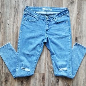 Old Navy Rock Star Super Skinny Distressed 8